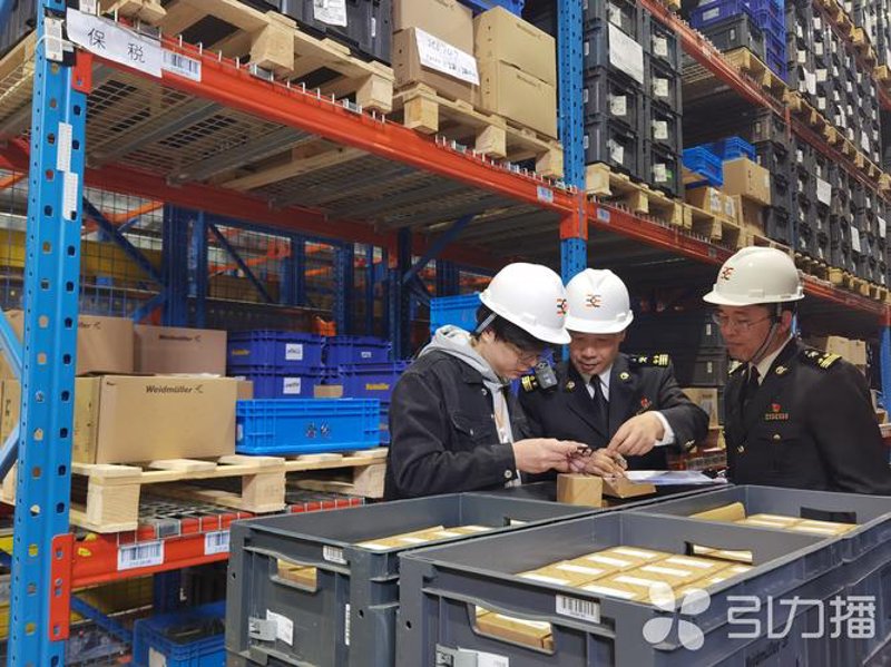 贸易误区警示：霆倪隆贸易教你避免投资‘黑洞’